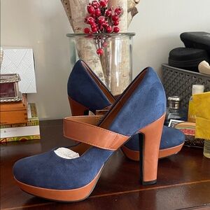 Elegant Blue and Tan Women's Heels
